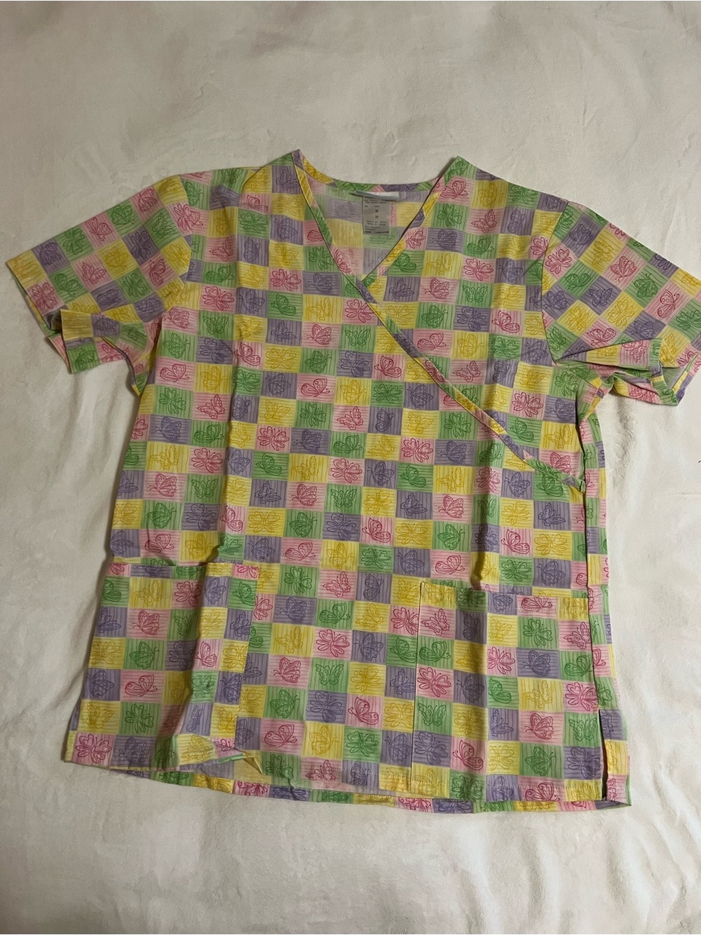Womens Scrub Top Size Medium Butterfly Patterned Green, Purple, Yellow, Pink